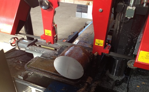 英山卧式带锯床加工时出现明显振荡如何排查？