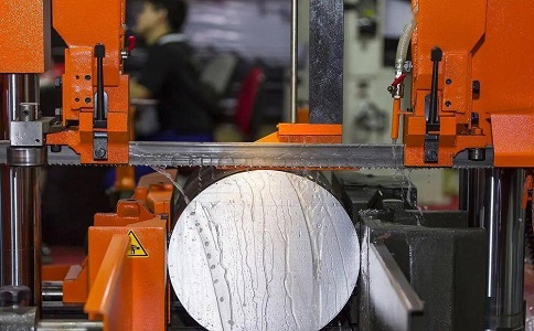 英山立式金属带锯床切削出现跑带故障解决方法! 英山立式金属带锯床切削出现跑带故障解决方法!